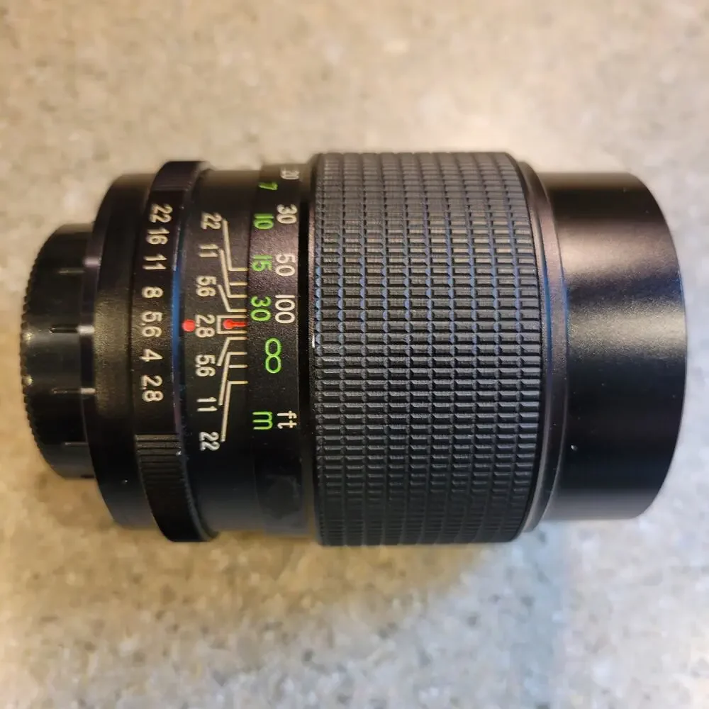 Hanimex Automatic 135mm f/2.8 Telephoto Lense No. 195756 & Leather Carry Pouch
